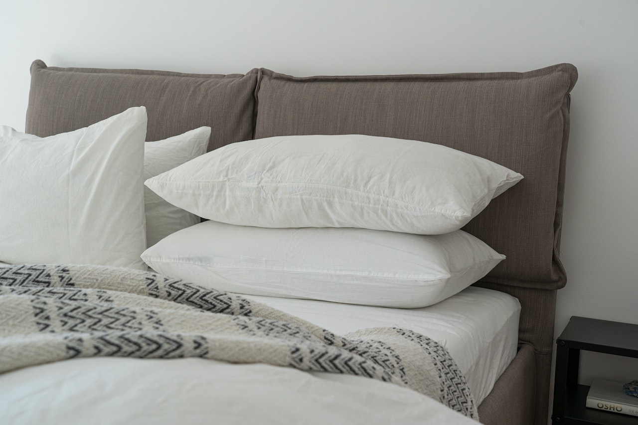 Rodzaje prześcieradeł — zapewnienie komfortu i ochrony Twojemu łóżku